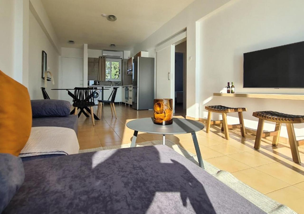 Phaedrus Living: Seaview Luxury Flat Paphinia 204 Apartment Paphos Exterior photo